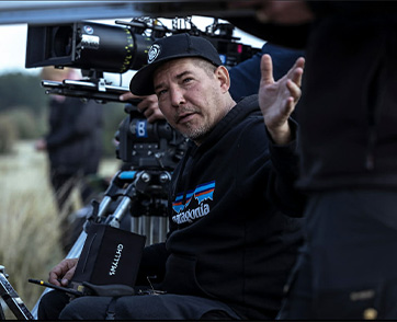 ผู้กำกับ “ยัลมาริ เฮแลนเดอร์” ท้าทายทุกขีดจำกัด จัดเต็มความบ้า ระห่ำ มันส์ วินาศสันตะโร ใน “SISU: ROAD TO REVENGE – เฒ่ามหากาฬ 2”